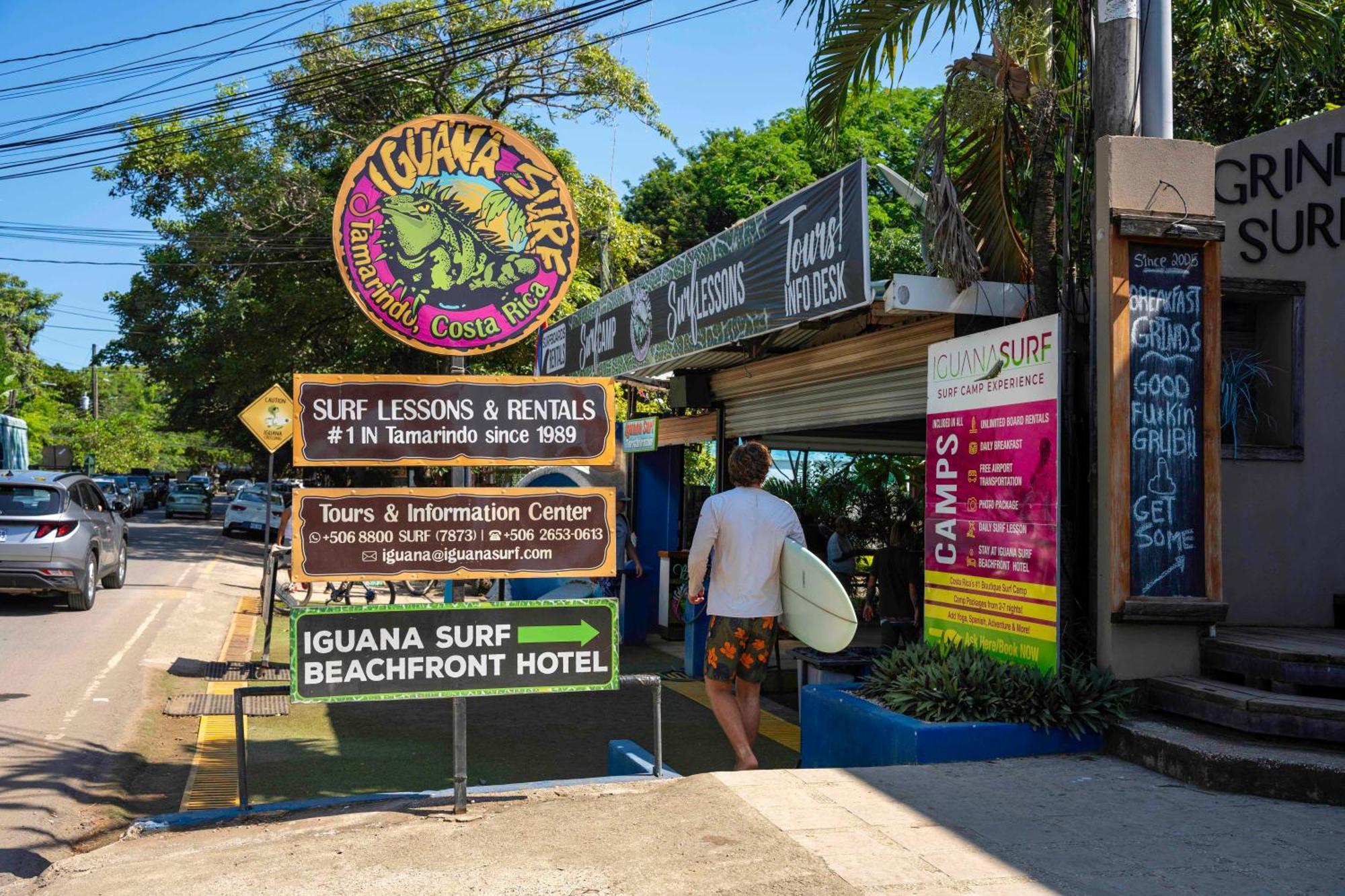 Iguana Surf Camp Hotel Tamarindo Kültér fotó