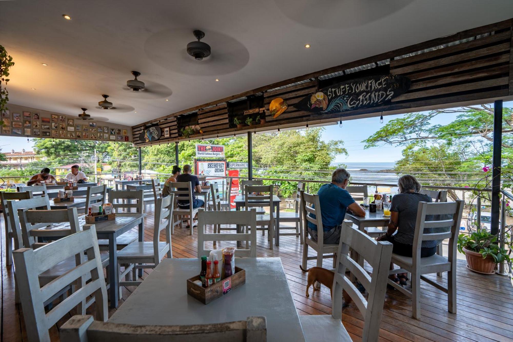 Iguana Surf Camp Hotel Tamarindo Kültér fotó